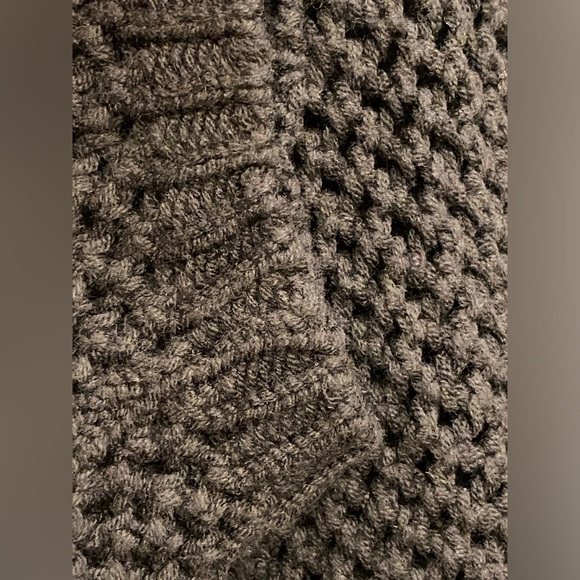 Chelsea & Theodore black open knit sweater - Picture 6 of 8
